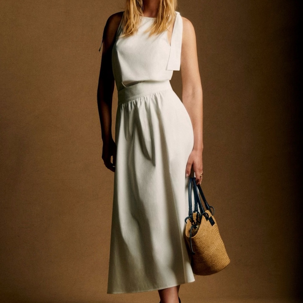 Elegant White Skirt